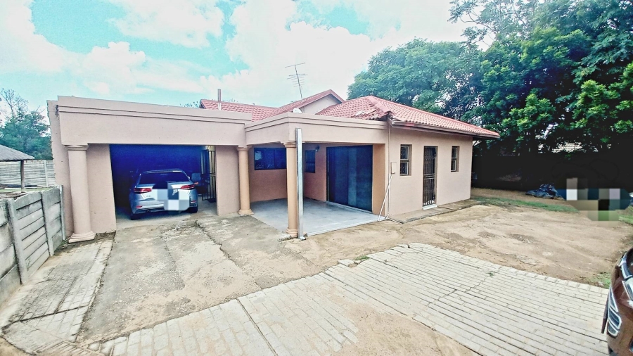 3 Bedroom Property for Sale in Birch Acres Gauteng