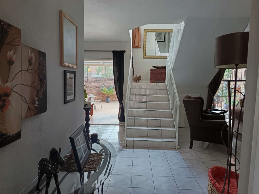 3 Bedroom Property for Sale in Brackenhurst Gauteng