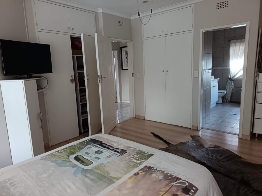 3 Bedroom Property for Sale in Brackenhurst Gauteng