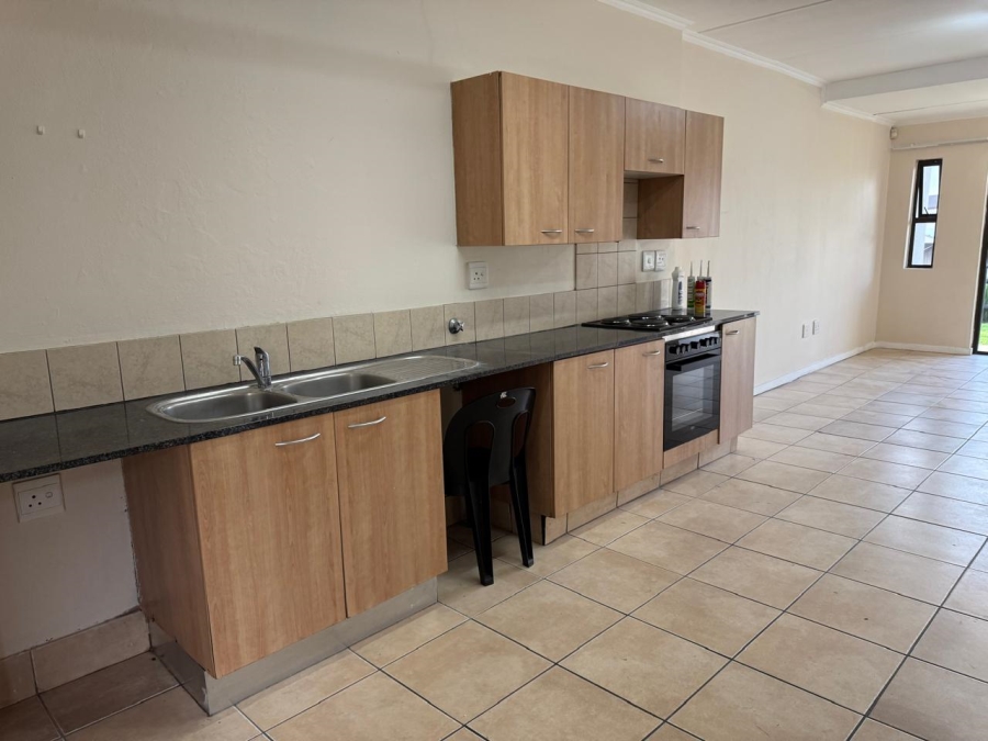 To Let 2 Bedroom Property for Rent in Sunninghill Gauteng