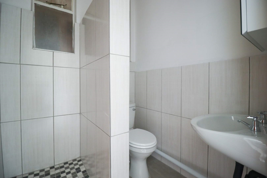 To Let 2 Bedroom Property for Rent in Honeyhills Gauteng