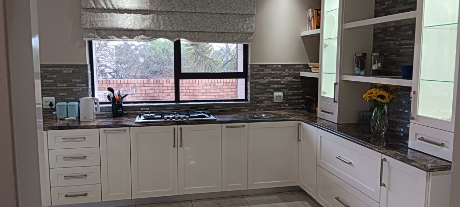 6 Bedroom Property for Sale in Meyersdal Gauteng