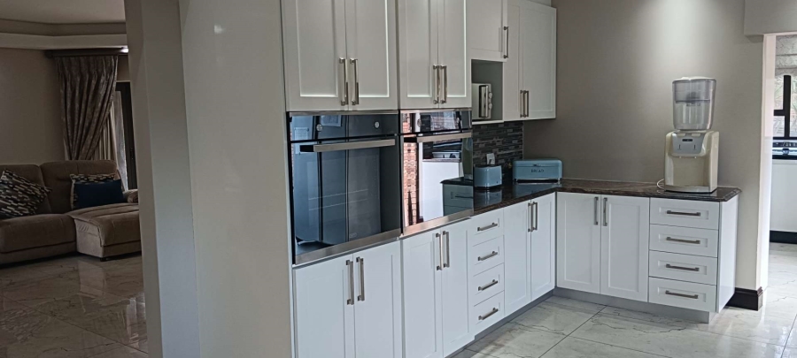 6 Bedroom Property for Sale in Meyersdal Gauteng