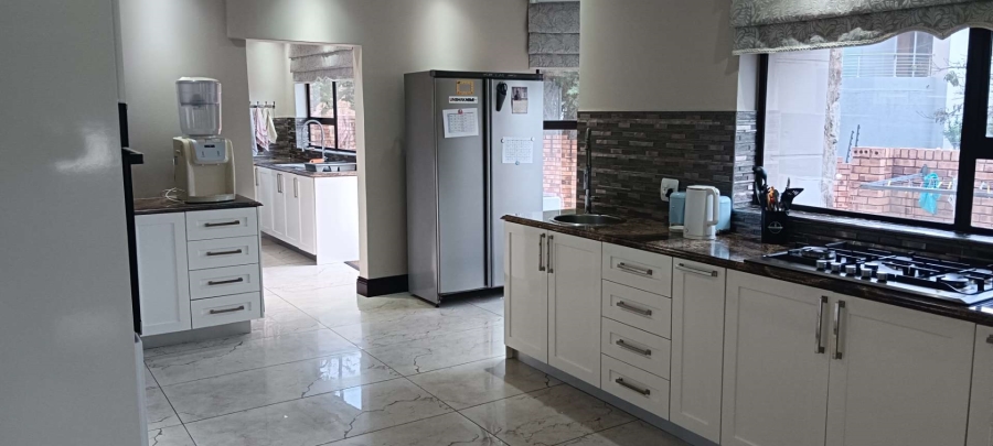 6 Bedroom Property for Sale in Meyersdal Gauteng