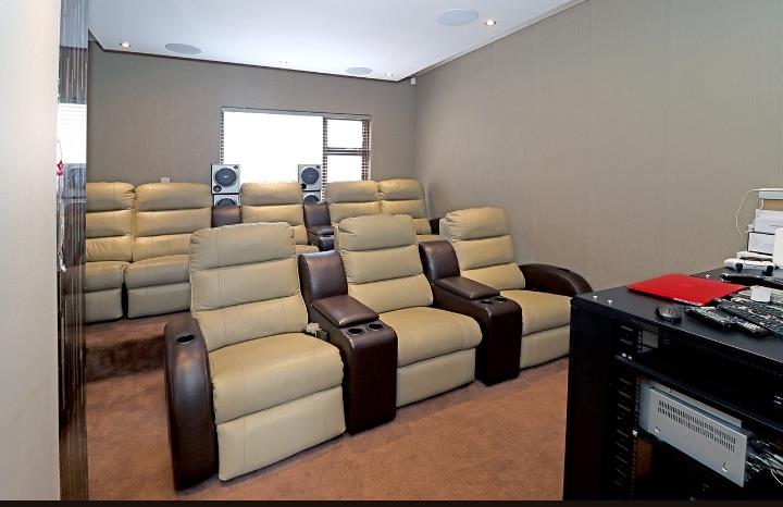 5 Bedroom Property for Sale in Sandown Gauteng