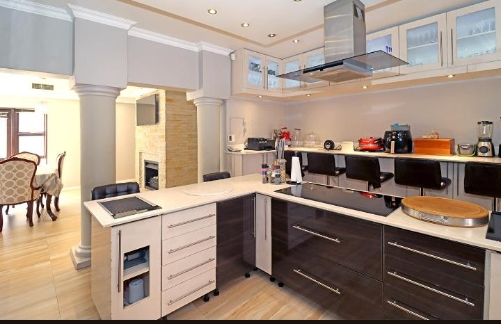 5 Bedroom Property for Sale in Sandown Gauteng