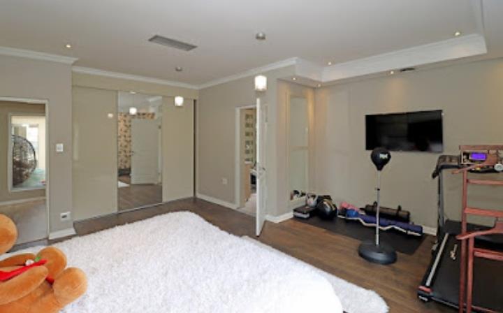 5 Bedroom Property for Sale in Sandown Gauteng