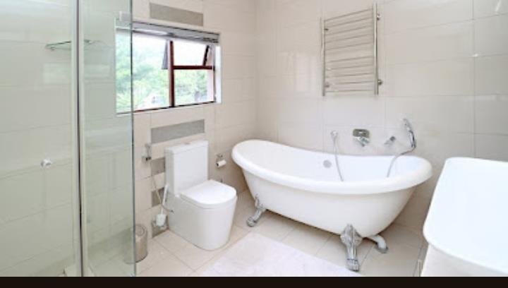 5 Bedroom Property for Sale in Sandown Gauteng