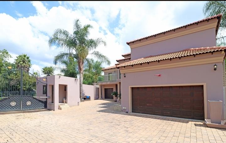 5 Bedroom Property for Sale in Sandown Gauteng