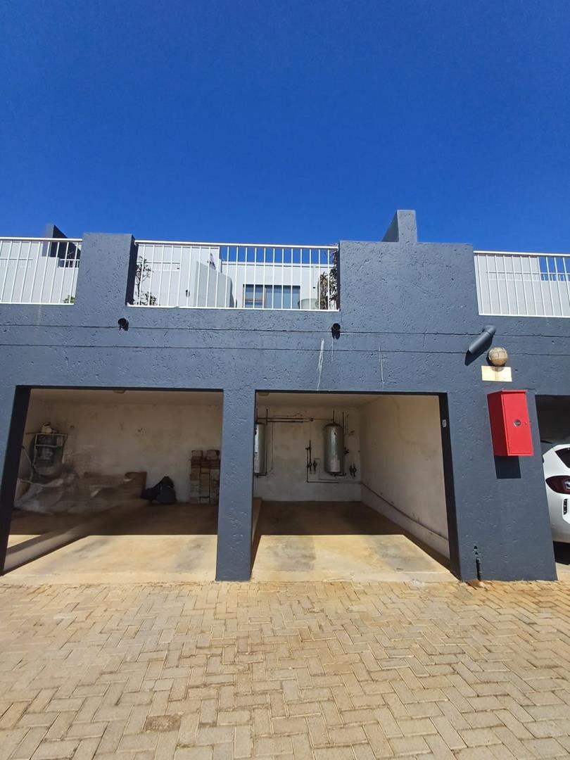 To Let 2 Bedroom Property for Rent in Northcliff Gauteng