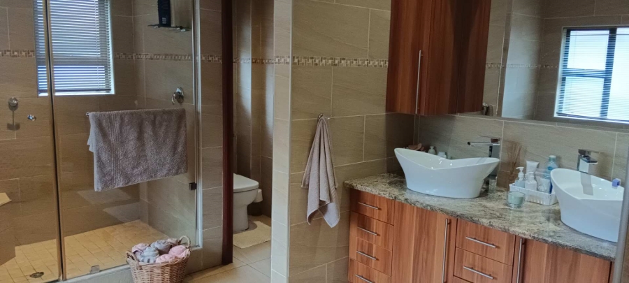 4 Bedroom Property for Sale in Meyersdal Gauteng