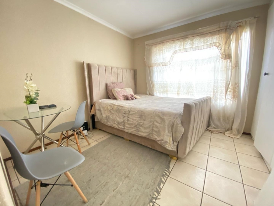 2 Bedroom Property for Sale in Terenure Gauteng