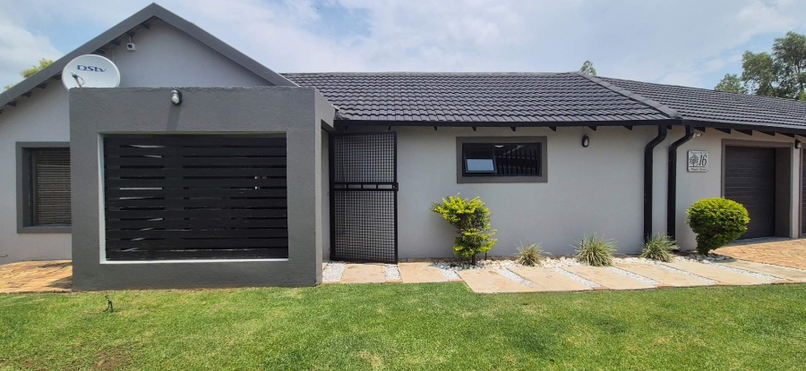 4 Bedroom Property for Sale in Brackendowns Gauteng