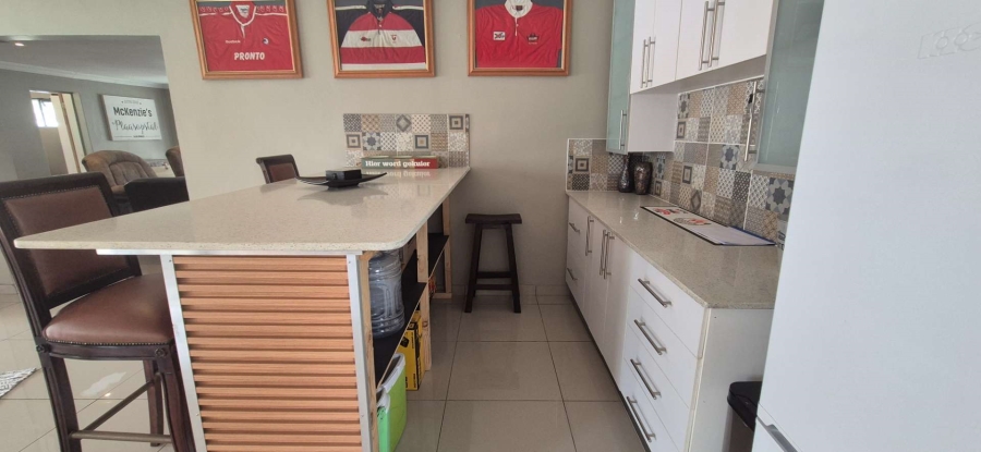 4 Bedroom Property for Sale in Brackendowns Gauteng