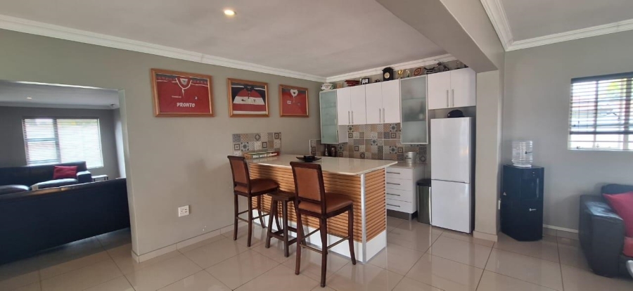 4 Bedroom Property for Sale in Brackendowns Gauteng