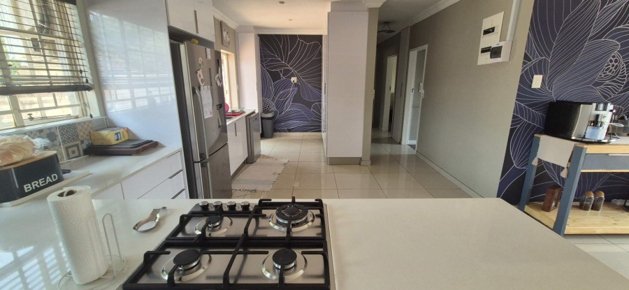 4 Bedroom Property for Sale in Brackendowns Gauteng