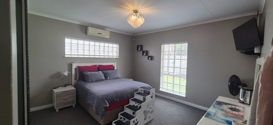 4 Bedroom Property for Sale in Brackendowns Gauteng