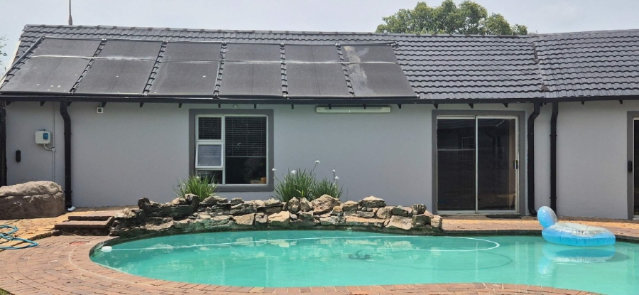 4 Bedroom Property for Sale in Brackendowns Gauteng