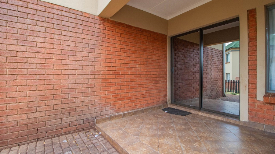 2 Bedroom Property for Sale in Terenure Gauteng
