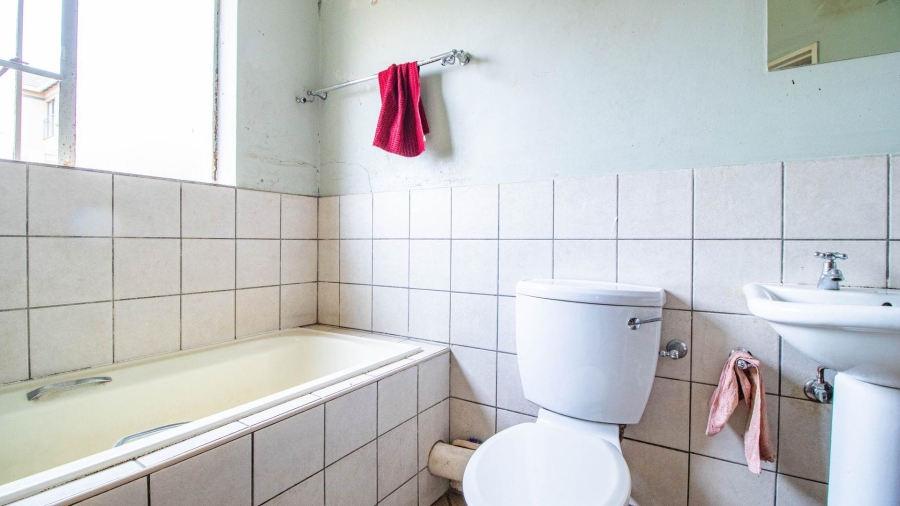 2 Bedroom Property for Sale in Terenure Gauteng