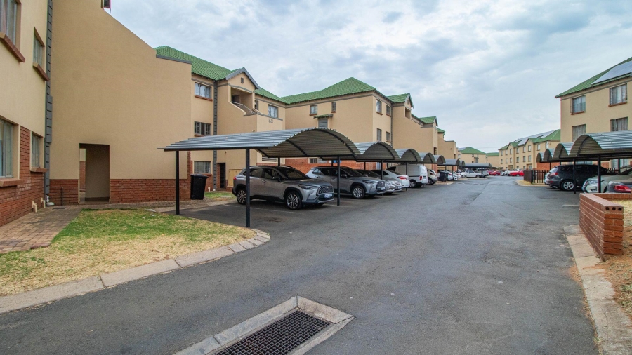 2 Bedroom Property for Sale in Terenure Gauteng