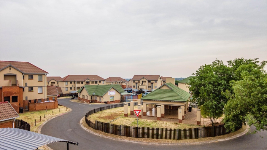 2 Bedroom Property for Sale in Terenure Gauteng