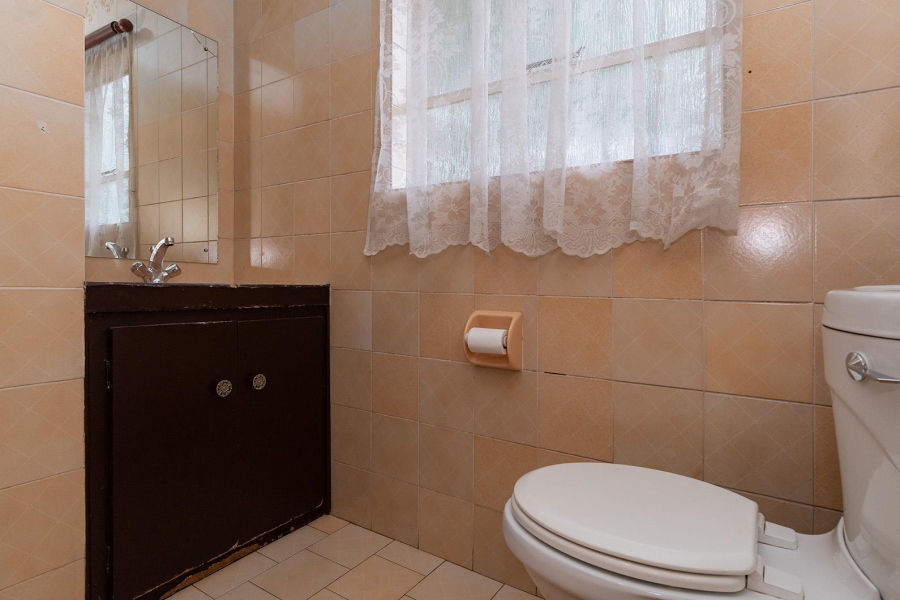 7 Bedroom Property for Sale in Edleen Gauteng