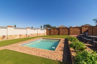 2 Bedroom Property for Sale in Bartlett Gauteng
