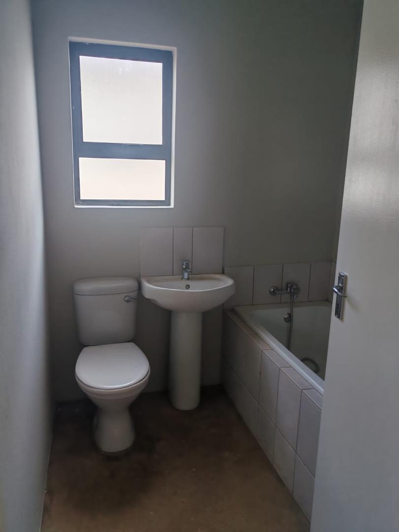 2 Bedroom Property for Sale in Dawn Park Gauteng