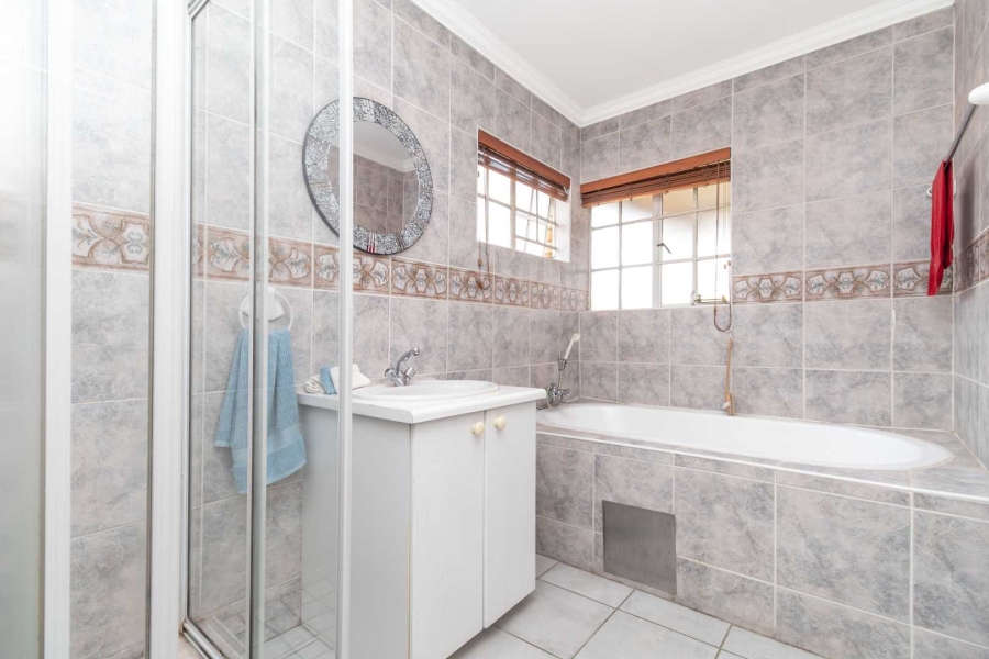 4 Bedroom Property for Sale in Boskruin Gauteng