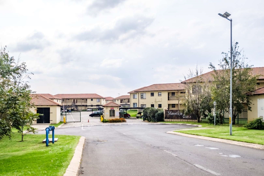2 Bedroom Property for Sale in Parkrand Gauteng