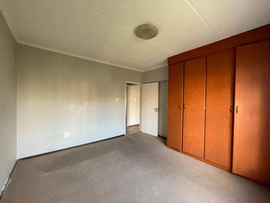 To Let 2 Bedroom Property for Rent in Terenure Gauteng