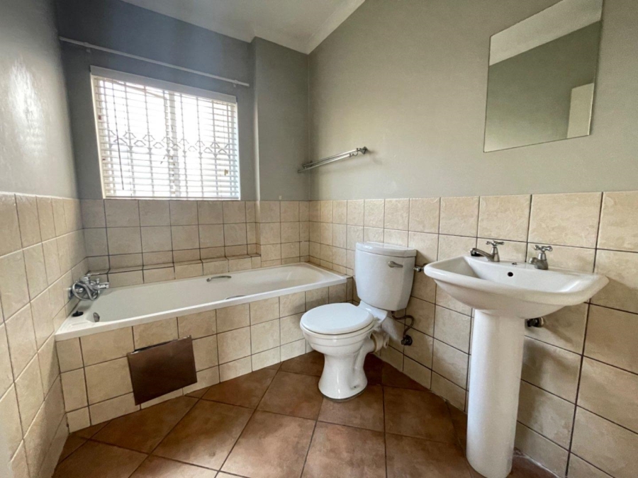 To Let 2 Bedroom Property for Rent in Terenure Gauteng