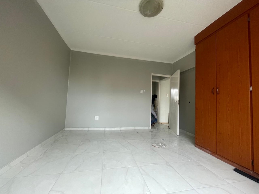 To Let 2 Bedroom Property for Rent in Terenure Gauteng