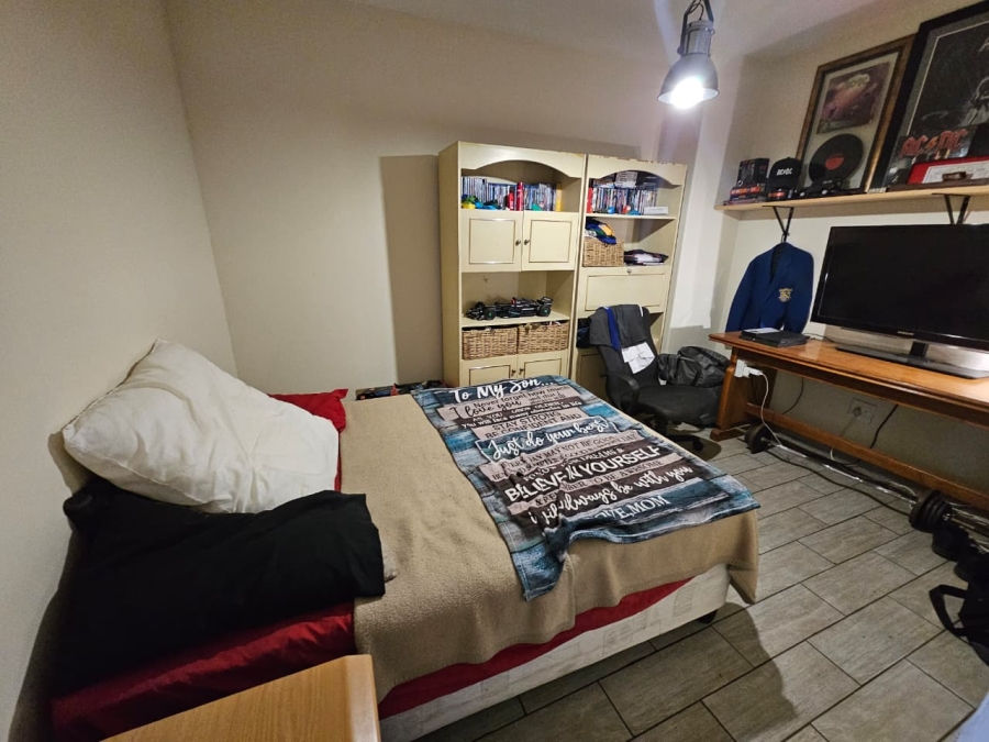3 Bedroom Property for Sale in Queenswood Gauteng