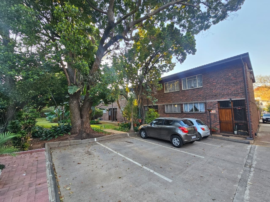 3 Bedroom Property for Sale in Queenswood Gauteng
