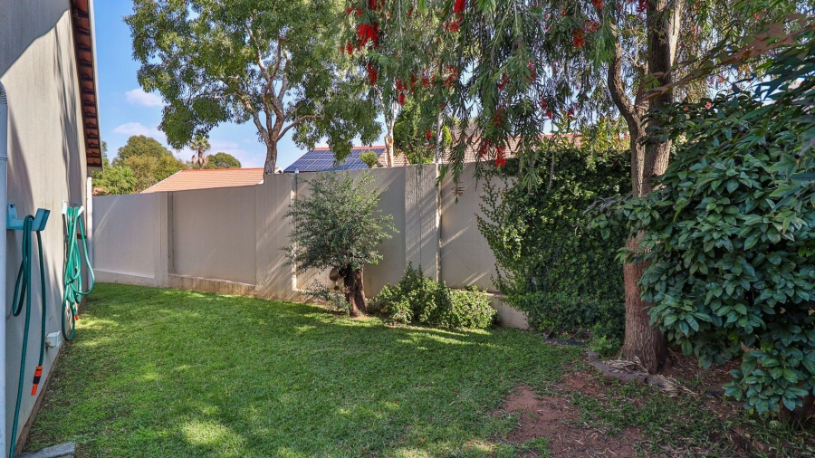 2 Bedroom Property for Sale in Sundowner Gauteng
