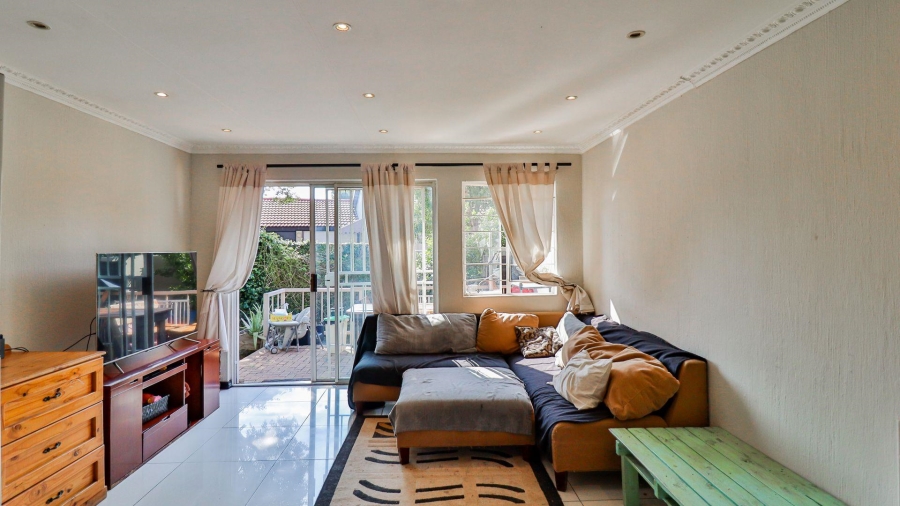 2 Bedroom Property for Sale in Sundowner Gauteng