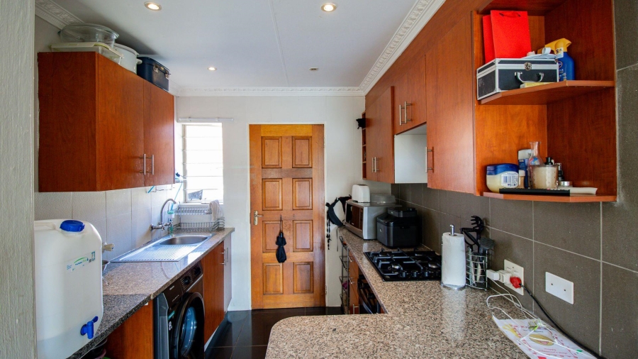 2 Bedroom Property for Sale in Sundowner Gauteng
