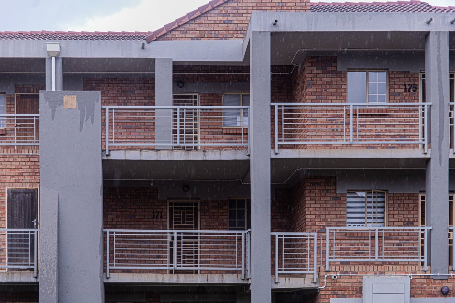 1 Bedroom Property for Sale in The Orchards Gauteng