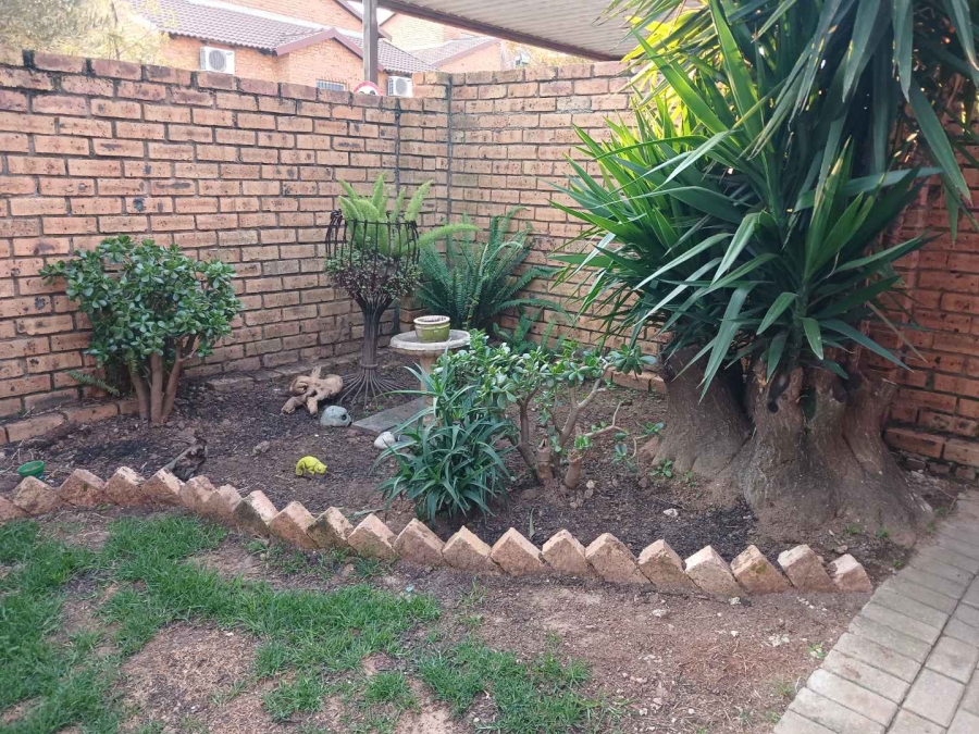 3 Bedroom Property for Sale in Honeypark Gauteng