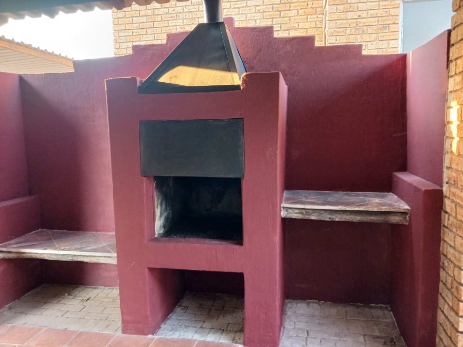 3 Bedroom Property for Sale in Honeypark Gauteng