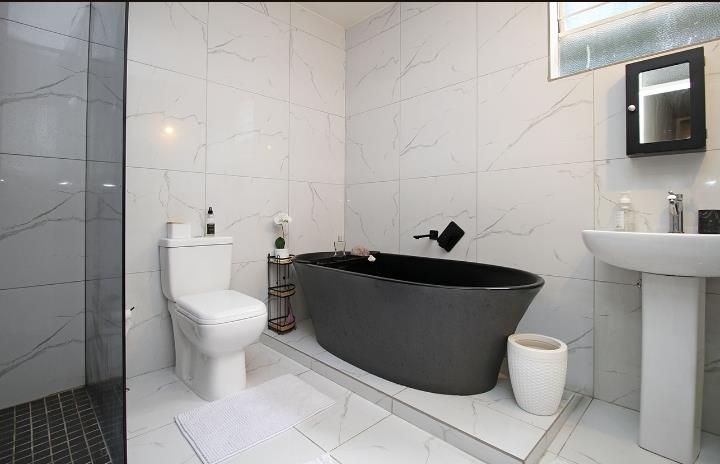 3 Bedroom Property for Sale in Sandown Gauteng