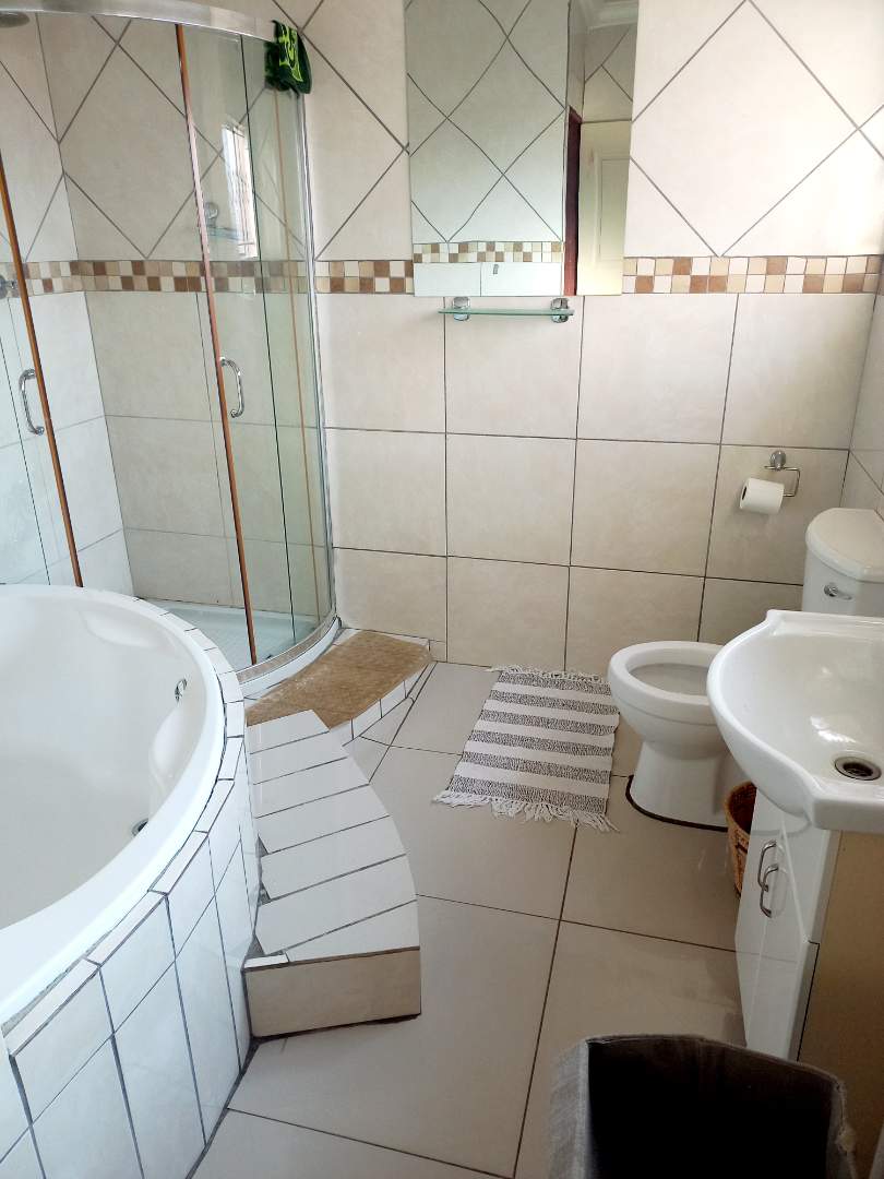 4 Bedroom Property for Sale in Riamar Park Gauteng
