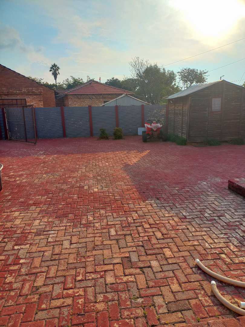 4 Bedroom Property for Sale in Riamar Park Gauteng