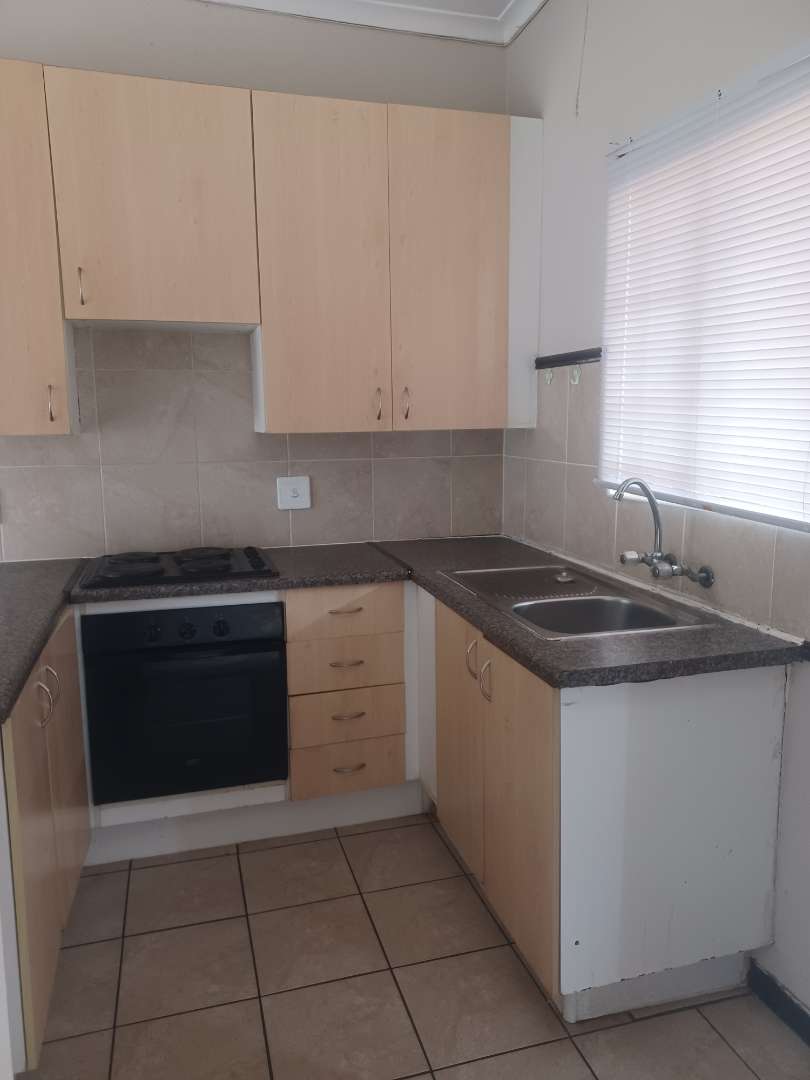 1 Bedroom Property for Sale in The Orchards Gauteng