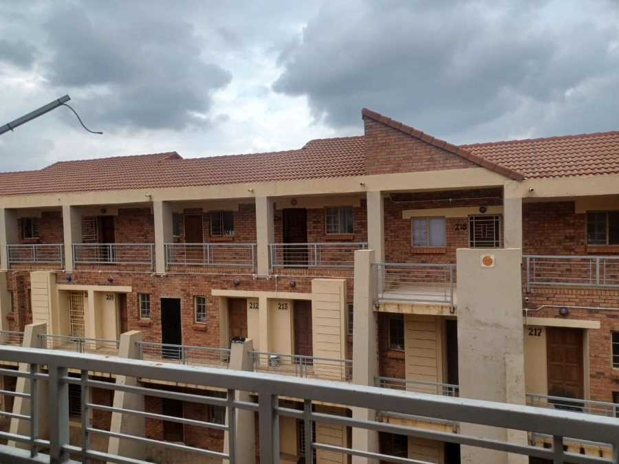 1 Bedroom Property for Sale in The Orchards Gauteng