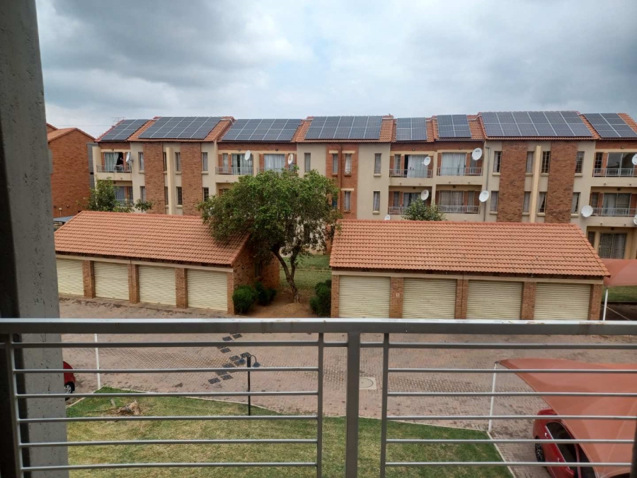 1 Bedroom Property for Sale in The Orchards Gauteng