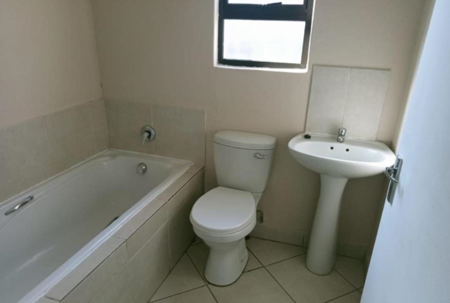 3 Bedroom Property for Sale in Waterfall Gauteng
