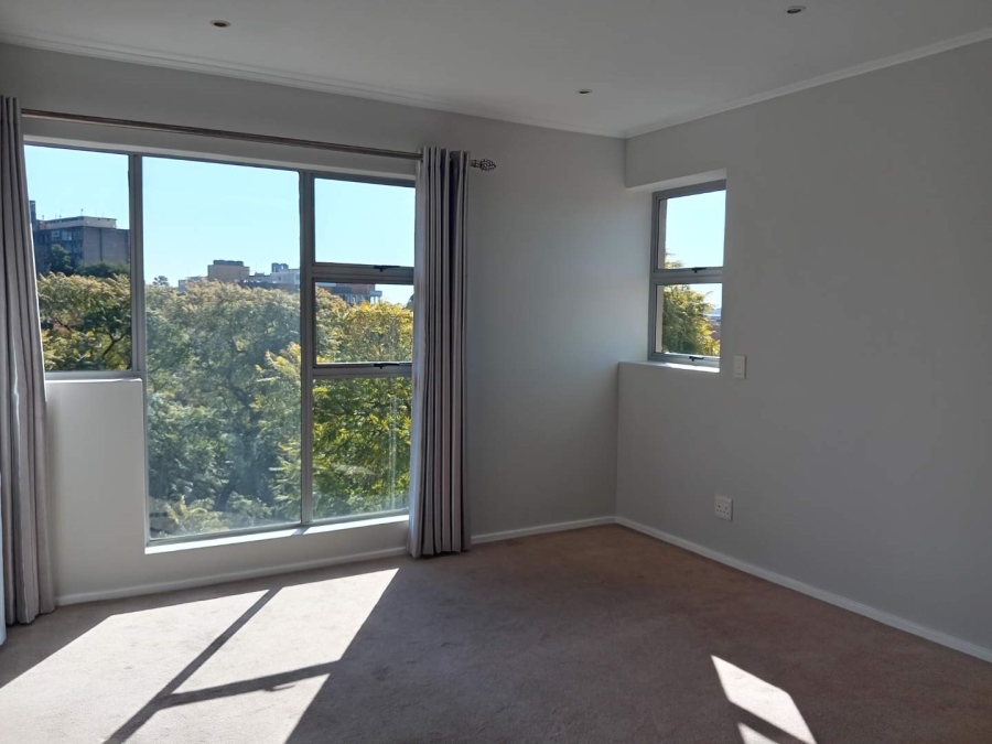 To Let 2 Bedroom Property for Rent in Houghton Gauteng